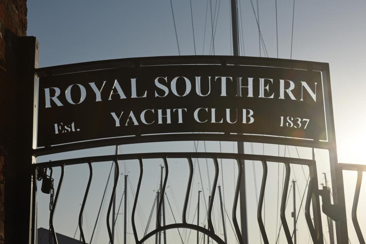 Royal Southern Yacht Club Hamble-le-Rice Kültér fotó